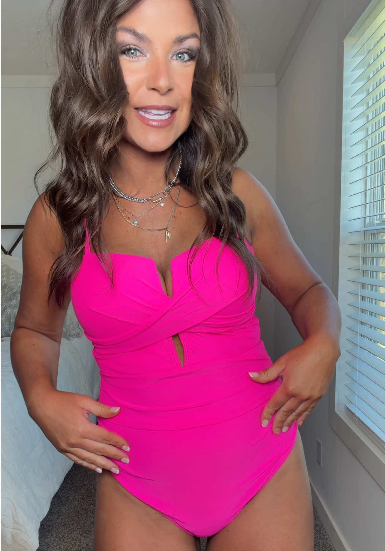 If you’re a minimalist, but still want to feel confident…this is your swimsuit! 😎 @popvilshop  #swimsuithaul #swimsuitszn #summer2026 #tiktokshopspringglowup #onepiece 