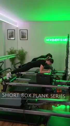 We do love a plank series 😮‍💨 @pilatesfixstudio 💚 