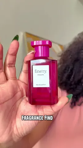 Loving the way this smells 🥰🤗 #fragrancecollection #datenightvibes #softluxury #perfumeoftheday #elegantscent @fine'ry. 