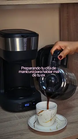 Antes de que llegues a tu cita, ya pensamos en ti ☕✨ Preparamos cada detalle: tu café, tu espacio, tu momento. #manicure  #belleza #empoderamiento  #santodomingodelostsachilas  #beauty  🎯 Agenda tu cita y vive la experiencia COCOA BEAUTY 📲 Reserva: 099 101 7614 📍 Av. Chone - a 50 m del Bombolí Shopping, Santo Domingo