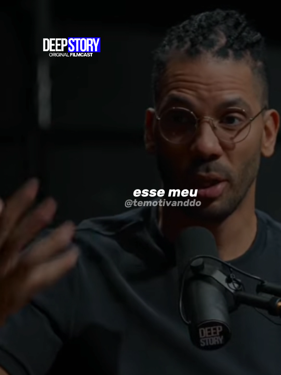 @deepstorycast @sourafamiranda | A melhor forma de ser disciplinado é estar em ambientes com pessoas disciplinadas. #motivação #reflexao #deepstoryclipfy #deepstory #clipfyleague 