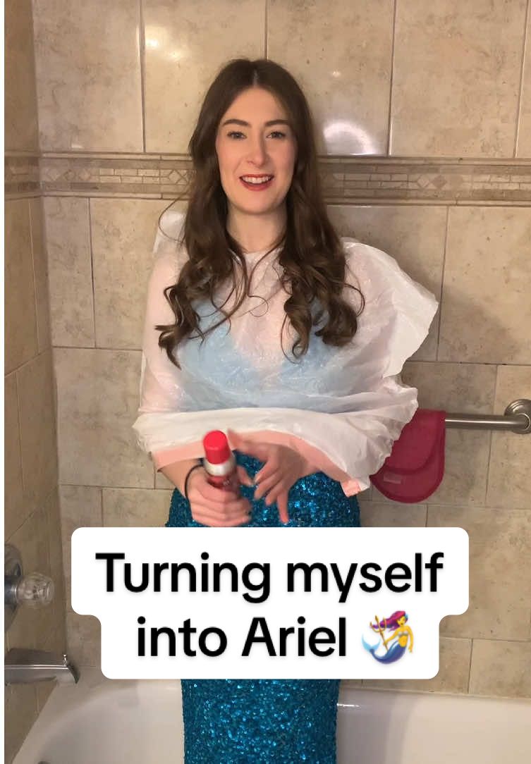 If u spot hair dye on my neck (or arms)… no you don’t 🫶 #arielcostume #y2k #grwm #y2kpromdress