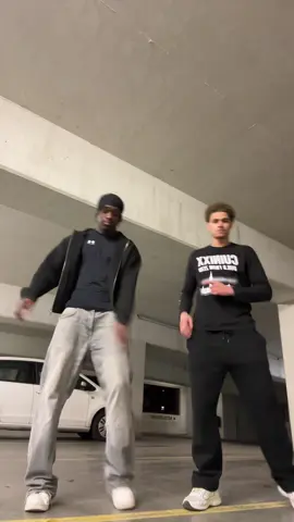 kakalika slow version🪳#kakalika #dancer #foryoupagе #viral //@Jay 🅱️💫 