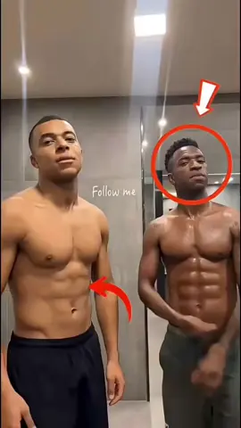 Here are four players who don’t have tattoos. #championsleague #cristianoronaldo #messi #tiktokfutbol
