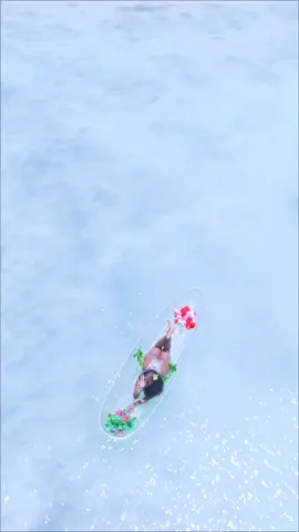 When Beyoncé said “the water so blueeee” she was talking about Aruba🥰 #kayakphotoshoot #aruba #blackgirlmagic #blackwomen #vacation 