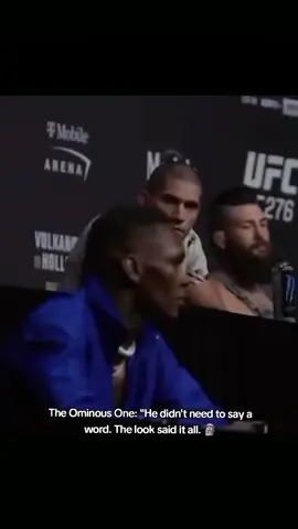 The Hunter: While everyone was listening to the champ, the hunter was already picking his spot.  .  #alexpereira #israeladesanya #ufc_mma_sport #mma #foryou 