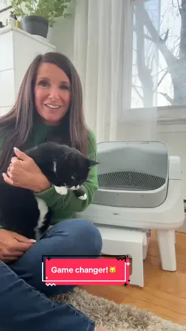 How I went sooooo long without an automatic litter box with 3 cats is CRAZY!!! Now, I’ve got my time (and sanity) back.  No more mess, no more scooping and no more odor!!!  Thanks @PetPivot US !!! #autoscooper #petpivot #astepforeverycat #cats #tiktokpets 
