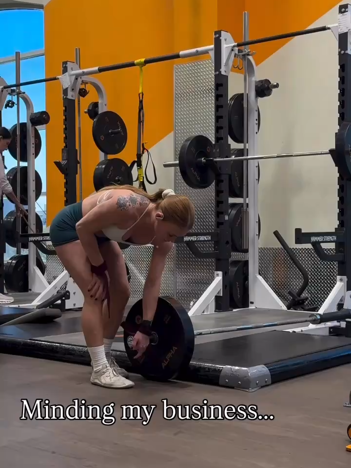 She got a wonderful awful idea 😈 This is gunna be good. *Insert evil laugh Stay tuned ☺️ #femaleathlete #personaltrainer #sportstraining #mmagirls #strongfemale