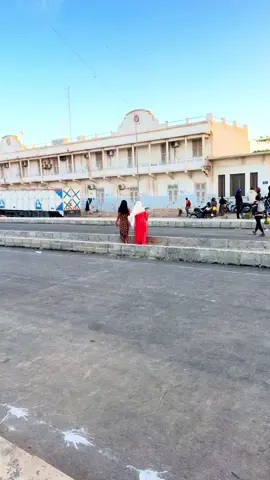 Rufisque avance… une ville pleine d’histoire qui marche vers le développement. Ensemble, construisons un avenir meilleur. 🇸🇳