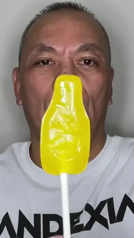 👂JARRITOS LOLLIPOP SPANISH CANDY PINEAPPLE FLAVOR EATING SOUNDS👂 #asmreatingsounds #asmr #candyasmr #eatingsounds #asmrsounds  