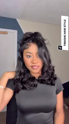 Girlll just get the wig….thank me later ! 💕@tinashehair 🔗linked  in bio  #wigstyle #tinashehair #layeredhaircut #gluelesswig #bahamiantiktok🇧🇸 