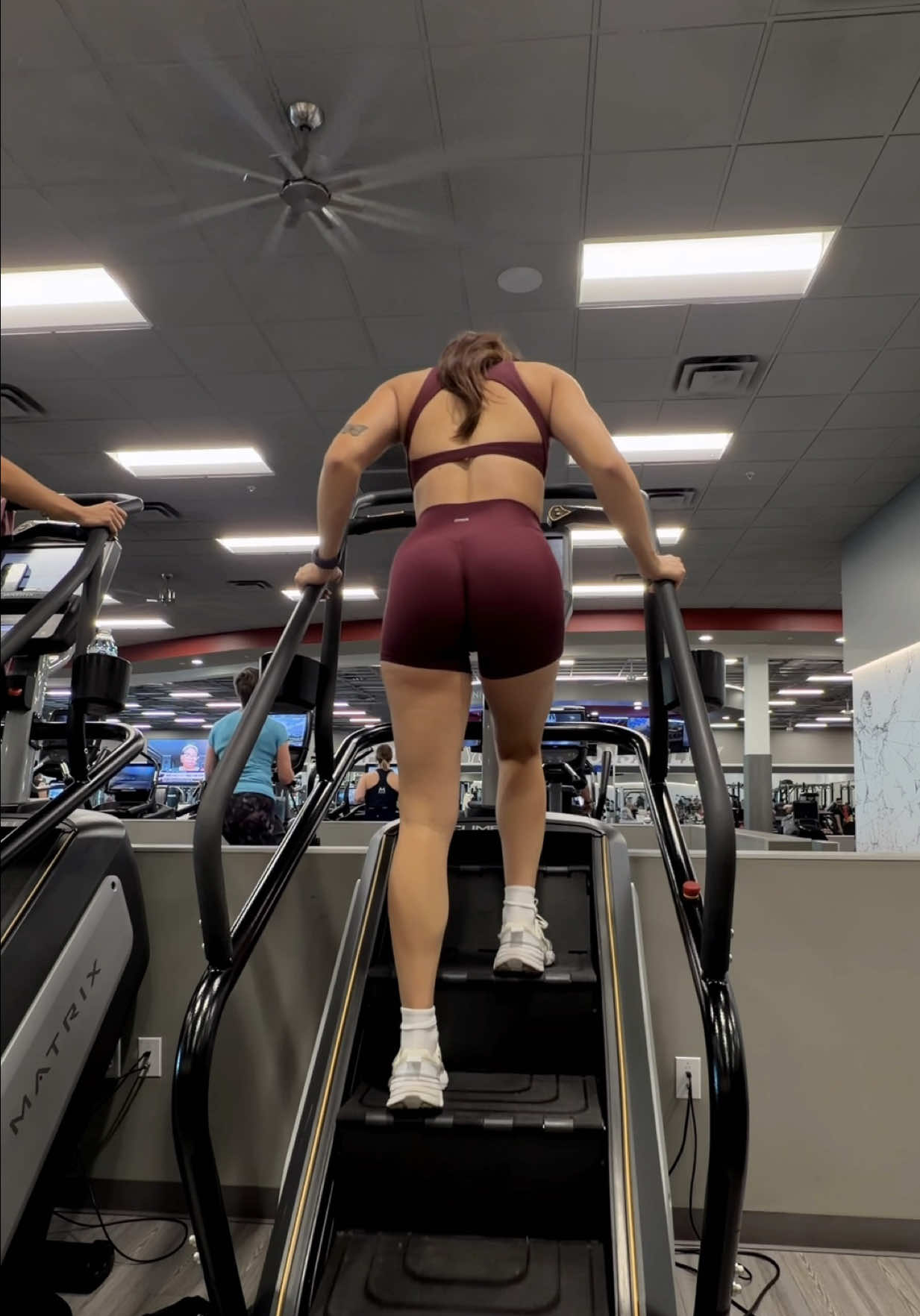 If you want results…TRY this method 🥵💦🤝 Wearing my favorite @Oner Active  in cherry lacquer 🍒 You got this 💪🏼✨ #oneractive #stairmaster #stairmasterworkout #lifters #gymvlog