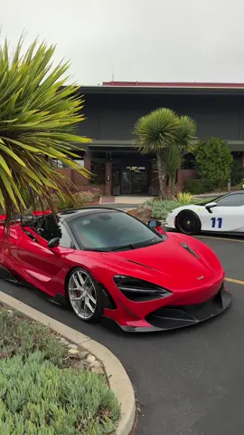 #mclaren720s #ferrarisf90 #fyp  