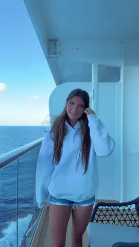 best time ever #cruise #friends @PINK PALM PUFF my fav sweatshirt ever!!