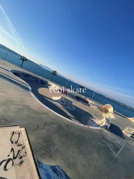 Yeni skate haneye hayırlandı.    #izmir #aliağa #paten #skate #keşfet 