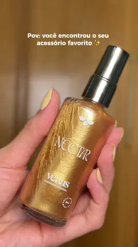 Meu novo acessório favorito tem nome e sobrenome: iluminador corporal Vênus by @belezanectar ✨ 💫Textura fluida, não pesa na pele 💫Cheiro de menta com o fundo amanteigado 💫Muito muito brilho (amoh) 10% off 🏷️macoppa10  #grwm #beauty #ugccreator #foryoupage 