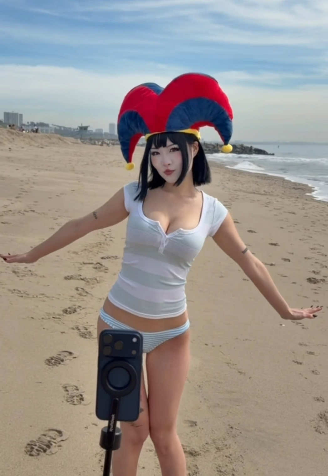 cosplayer caught in the wild :0 #pomni #tadc 