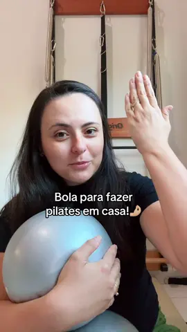 Bola de pilates e yoga aqui no tiktokshop Bola d e pilates Bola de academia Bola de exercício  Exercício em casa Pilates em casa Fitness #pilates #pilatesinstructor #pilateslovers #pilatesgirl 