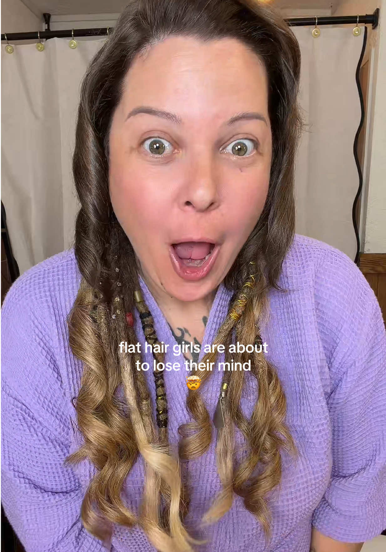 can’t believe curling my hair was this easy. The amount of hairstyle ideas you could do with this curling iron are endless, and because it curls so quickly it means less heat to our hair!  #curlingiron  #haircurler #curler #SHEGLAMHAIRPro  #SHEGLAMHAIR @SHEGLAM @SHEGLAM HAIR 