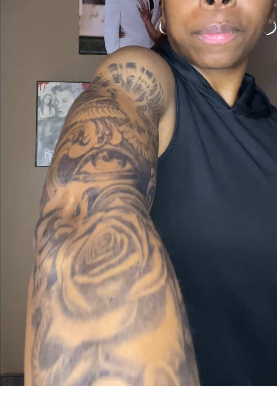 Will I ever get a real one? Probably not I’m enjoying switching these up too much 😝❤️ #tattoosleeve #faketattoo #ezink #fangirl #blackgirlmagic 