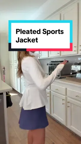 Absolutely LOVE the pleats on the back! So darling.  #tiktokshopspringglowup #sportsjacket #athleisurewear #womensfashion #springjacket 