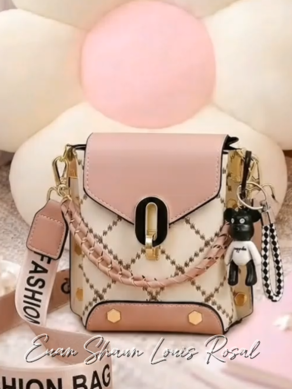 Ganito pala yung bag na maliit pero sobrang pang-rich girl vibes! 😍✨ #bag #aestheticbag #budolfinds #viralfinds #classy 