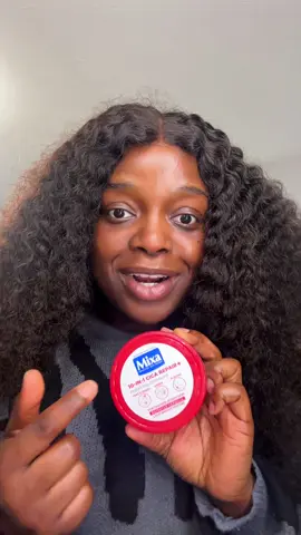 This is the Mixa 10 in 1 repair ointment🌸🥰 #tiktokmademebuyit #Springsale #mixa #dryskin #crackedskin 