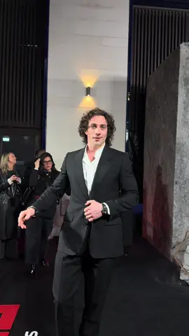 aaron taylor johnson at the fuze movie premiere in london! #aarontaylorjohnson #premiere #london #viral #fyp 