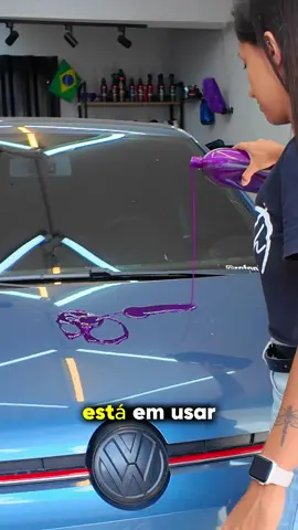 Roxinho puro é bom demais ne? Ele arranca a sujeira sem esforço nenhum e junto vai todo tipo de proteção que tiver e você precisa tomar cuidado disso no seu carro!!  #carro #esteticaautomotiva #dicadecarro #lavarapido #alumax 