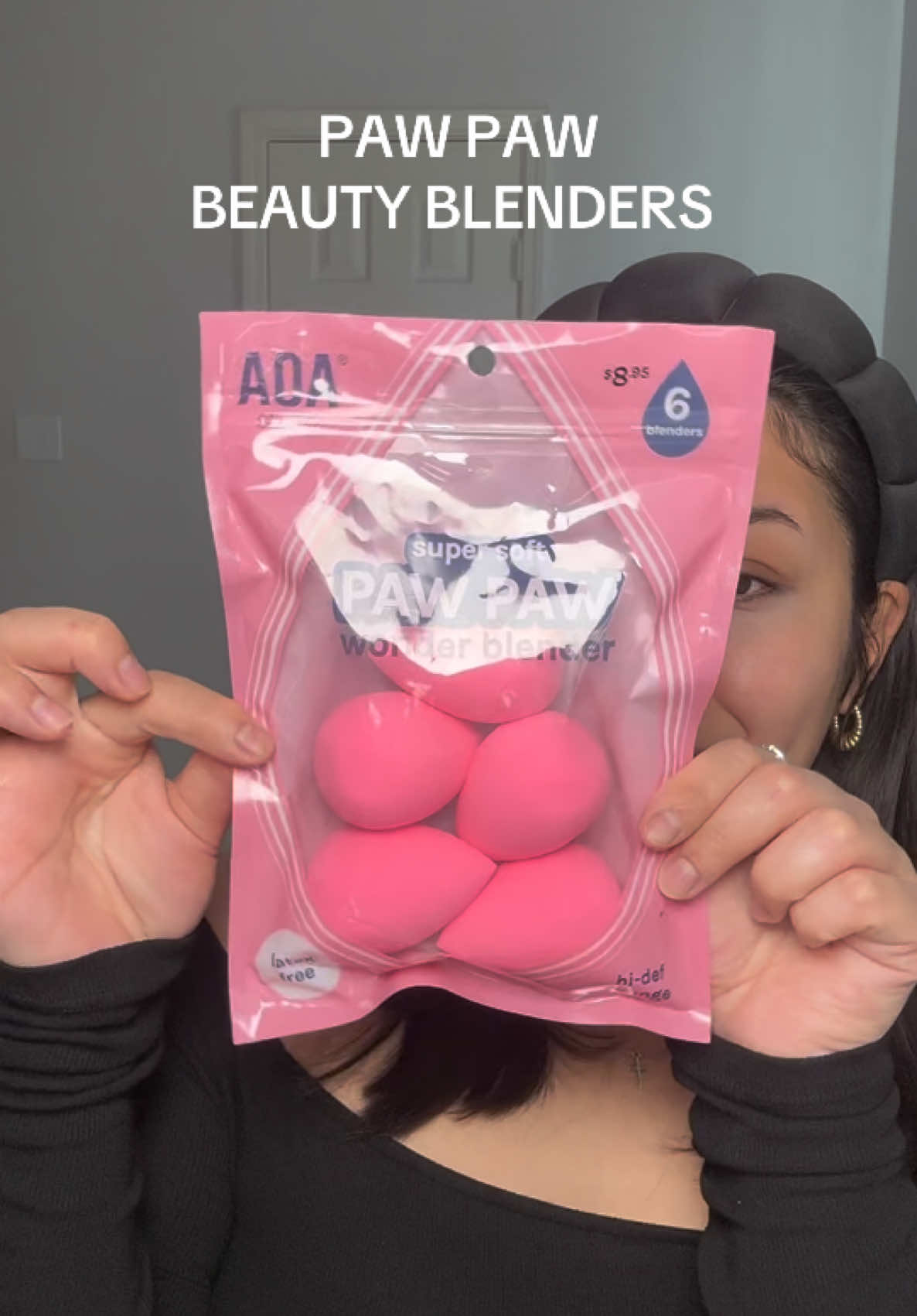 OKAY! I’ve been seeing these everywhere and I had to try them! AND I’m soo obsessed how well these blend out my foundation 😍 Ms. @Shelby Ann does it again! ❤️❤️  #pawpawblender #beautyblender #tiktokmademebuyit #fyp 