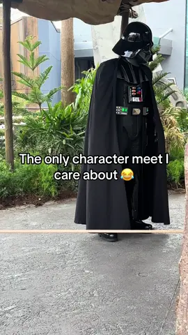 🤭🥰 #starwarsfan #darthvader #fatherfigure #disney #hollywoodstudiosorlando 