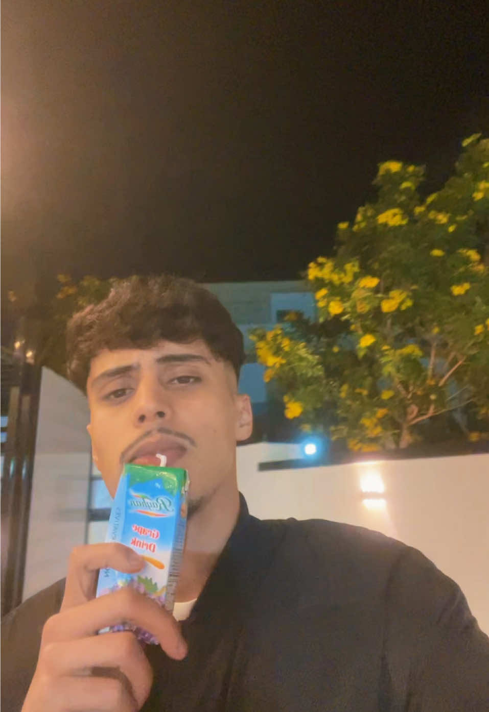 ✈️