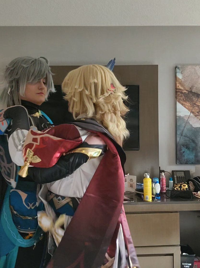 I dunno how to waltz. 🍃:@rafayels.rider #GenshinImpact #genshincosplay #kavehcosplay #alhaithamcosplay #kavetham @🦝 @⭐️ 𝙀𝙇𝙄𝘼𝙎 .ᐟ.ᐟ ⭐️ @👁️🪦📼Anissa/keith🦈 