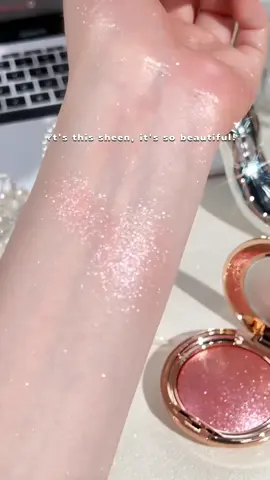 Absolutely gorgeous highlighter powder palette.#powderhighlighterpalette #highlighter   