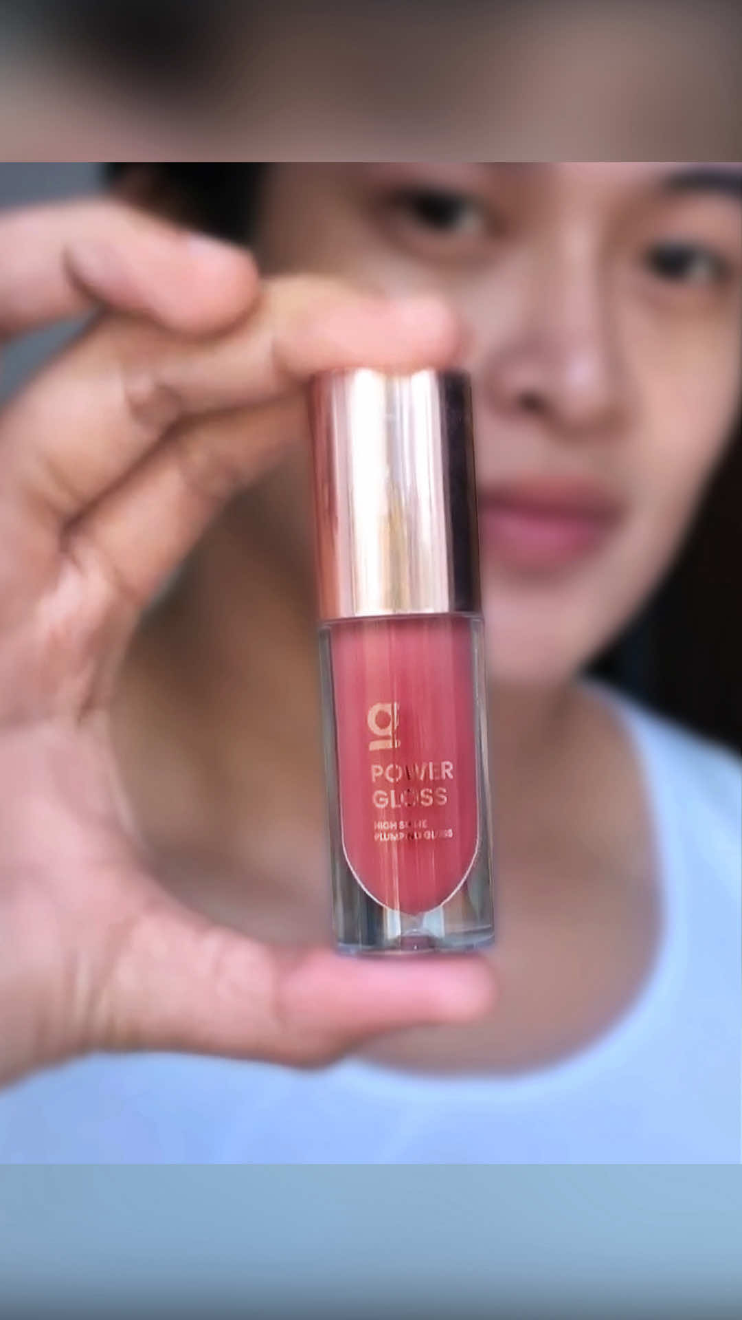 Up early, on the move, and always on the go 🏃‍♂️ @kimtappy on IG’s secret to keeping his skin fresh and lips ready for anything? HydraMist for that instant wake-up boost and Power Gloss for a plump, mirror-like shine that moves with you ✨ No heavy layers, just lightweight confidence that keeps up with your pace. How do you keep your glow while on the move? Let us know in the comments! #grwm #grwmcosmetics #getreadywithme #makeup #summercollection