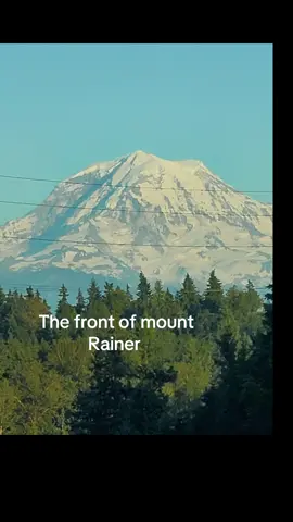 One side of our mountain is just better, wouldn’t you agree? How many can say the back is the best 😉 #mountrainier #washington #fyp #photography #justbetter 