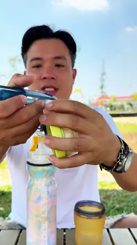 Cây vệ sinh Bình ly đa năng. 