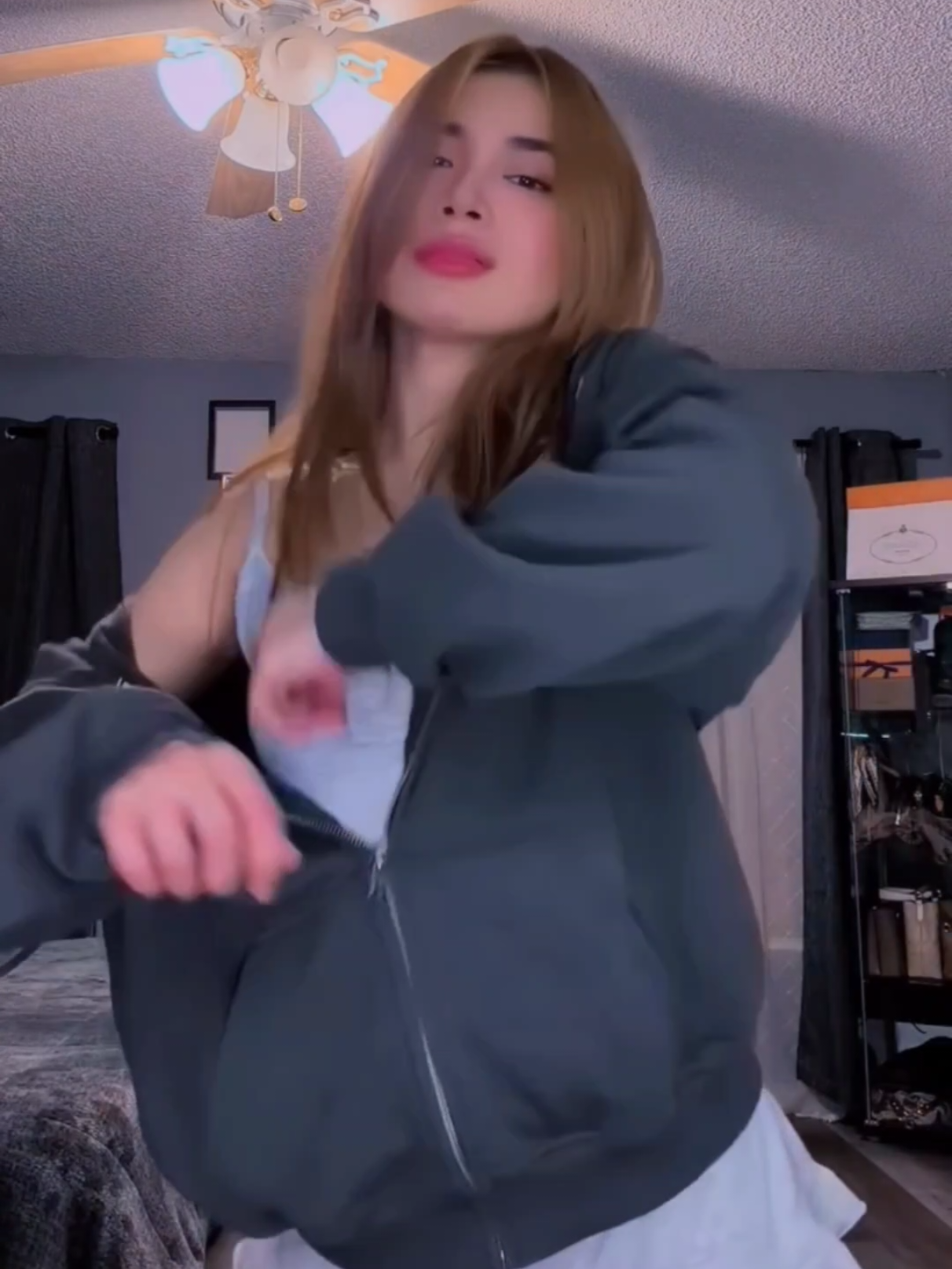 Eyyyy 🤙 nag tiktok na naman ang tita niyo #dalagangfilipina #gandangpilipina #titasoftiktok #tiktokdancechallenge #trendingtiktok 