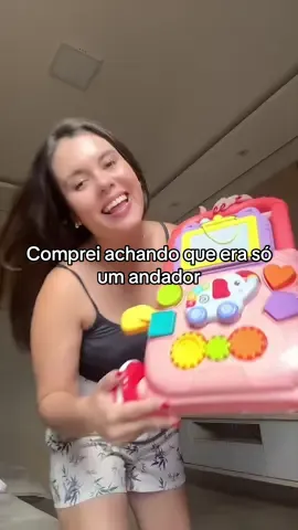 🎶👶 Andador 2 em 1 musical que estimula, diverte e acompanha o crescimento do seu bebê! Ele pode usar sentado pra brincar ou empurrando para dar os primeiros passinhos. Um brinquedo completo que prende a atenção e ainda ajuda no desenvolvimento motor. Perfeito pra quem quer diversão + aprendizado em um só produto! 💥 Aproveita porque esse modelo vende rápido! #andadorbebe #brinquedobebe #andadorinfantil #bebe #maedebebe
