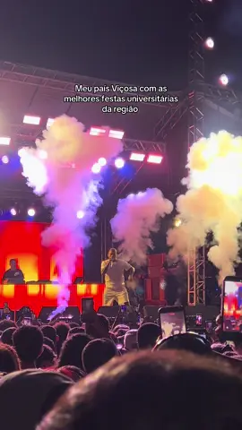 Simplesmente @Mc Pedrinho na voz ♨️🔥#mcpedrinhooficial #vicosa #bailedasatleticas #foryoupage 