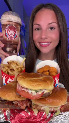 Wendy’s mukbang🍔🍟#wendys #mukbang #fastfood #eatingasmr #fastfoodmukbang 
