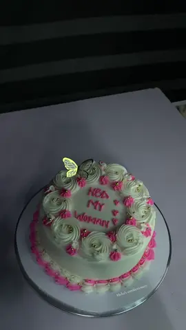 Pretty stunning ✨🥹 Absolutely gorgeous 😍💖 Made with so much love for my sweet client lover 🥰 And the review we got was so sweet 🤭 We make clean,beautiful and yummy cakes as always 💯 And we’re always ready to take your orders📍 For all your celebration cakes,kindly send us a dm or call 09053424844,07033583105 #cake #birthdaycake #cakesinauchi #auchicakes #buttercreamcake #mehasconfectionery #cakesinbenin #smallbusinessowner #fyp #creatorsearchinsights 