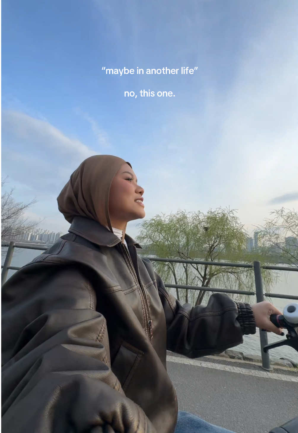 salah satu kegiatan ter-worth it yaitu SEPEDEAAN DI HAN RIVER🥹🥹🥹 #seoul #hanriver #seoullife #fypシ゚ 