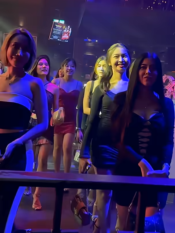 Bangkok Thailand Membership club inside. So many pretty ladies!