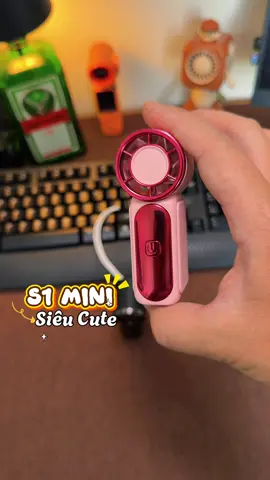 Quạt mini siêu cute S1 MINI nhỏ gọn để anh chị em có thể đút túi đi chơi. Pin 1800 thì sạc nhanh nhưng mà quạt được lâu 2 tiếng, gió vẫn rất là mát và bay tóc #Quatmini #quatdulich #kytech #tiktokshop44 