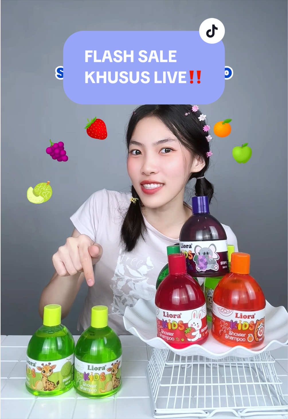 MomLi, jangan sampe ketinggalan!! 🚨 Liora Shower & Shampoo Kids lagi DISKON SPESIAL DI LIVE 😱💛 ✨ Lebih hemat ✨ Bonus & deal khusus ✨ Cuma berlaku pas LIVE! Yuk langsung join sekarang sebelum kehabisan! 🫧 Anak happy mandi, MomLi juga happy belanja 😍 #LioraKids #ShampooAnak #SabunAnak #ShampooKids #JoinLive 