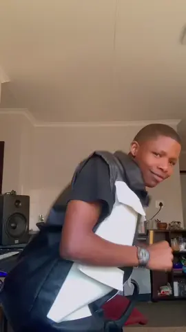 Im done writing my verse for this one.🔥🔥🔥🔥#fyp #trend #blowthisup #foryou #foryoupage @kabelo motha @LawdPorry @Everything SA Music @Yano Lyrics💚 @Linda Mnisi @pabi_cooper @CowBoii_11 