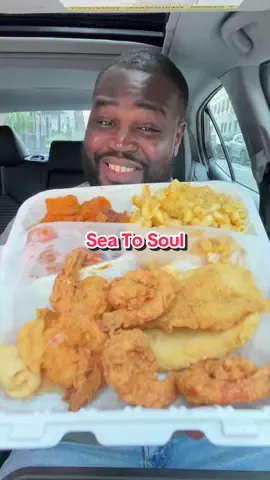 Reviewing One of The New Soul Food Restaurants In NYC, Sea To Soul In Harlem NY #nycfood #nyceats #nycrestaurants #soulfood #foodreview 