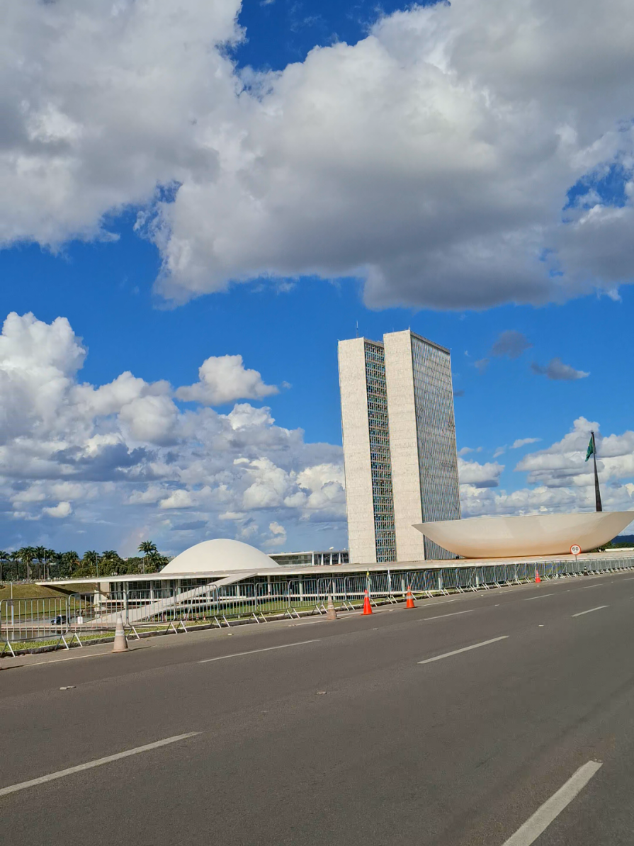 Um pouco mais de Brasília 📌 #df #brasilia #tour #city  #câmaradosdeputados 