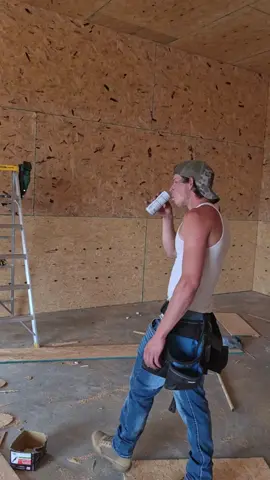installing siding 